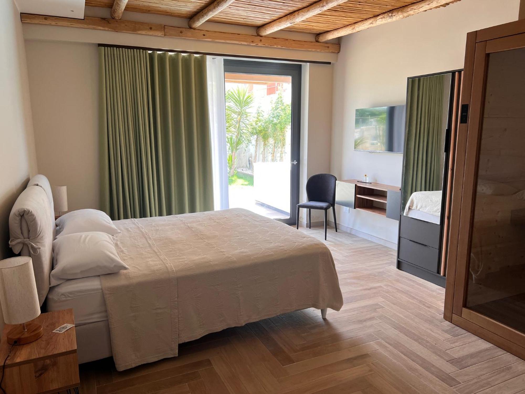 טאראנטו Shah Rooms&Relax מראה חיצוני תמונה