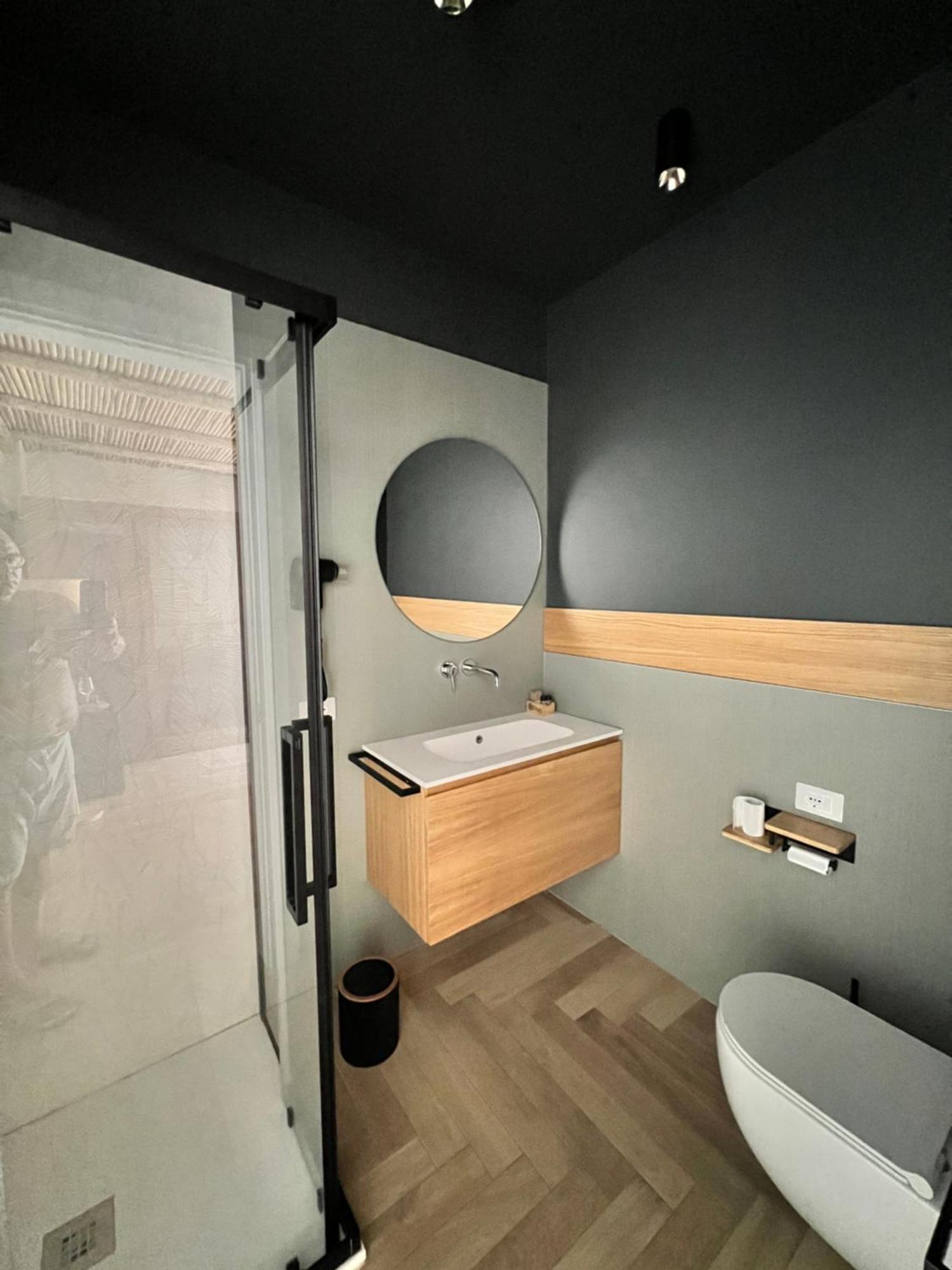 טאראנטו Shah Rooms&Relax מראה חיצוני תמונה